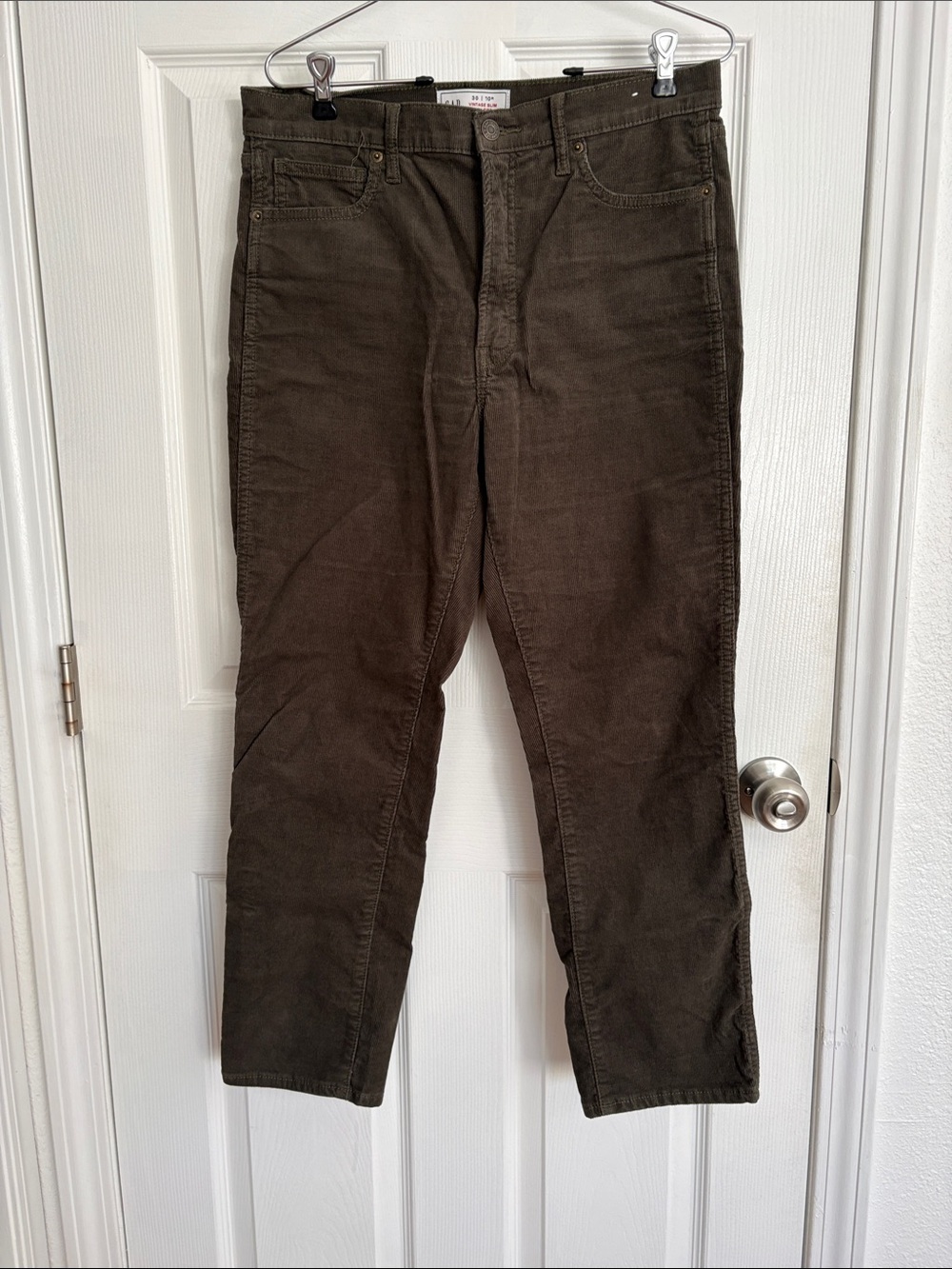 GAP Women's Straight-Leg Corduroy Pants in Olive Green